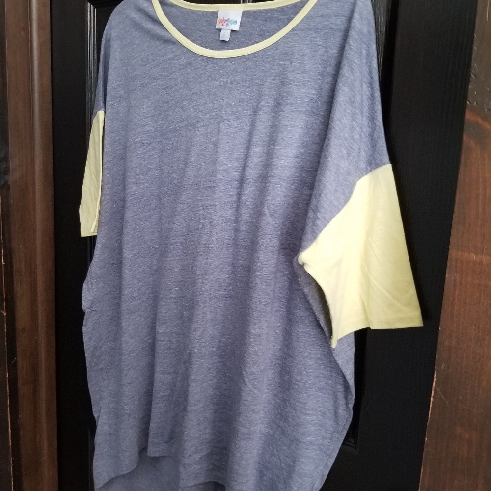 LuLaRoe L Irma - never worn